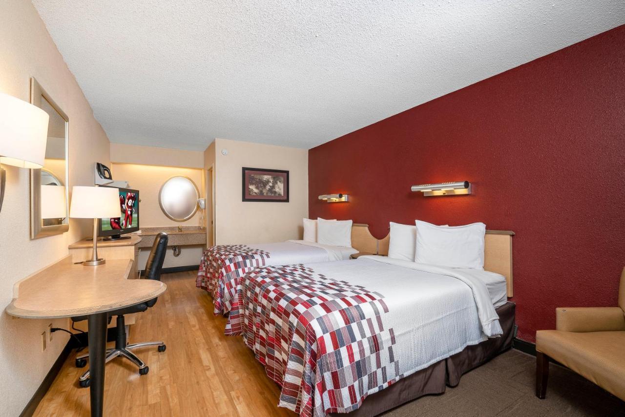 Red Roof Inn Detroit - Roseville St Clair Shores Bagian luar foto
