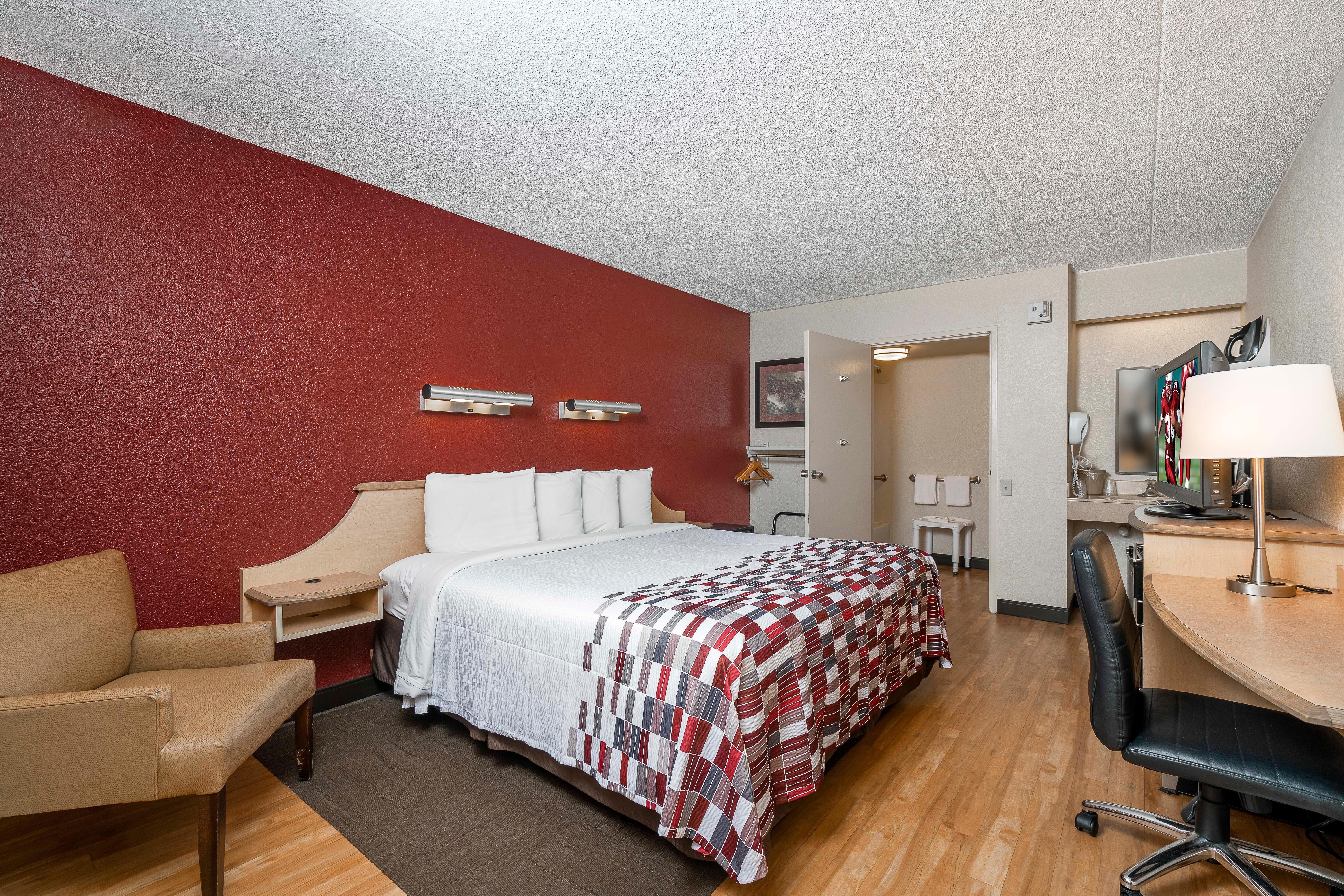 Red Roof Inn Detroit - Roseville St Clair Shores Bagian luar foto