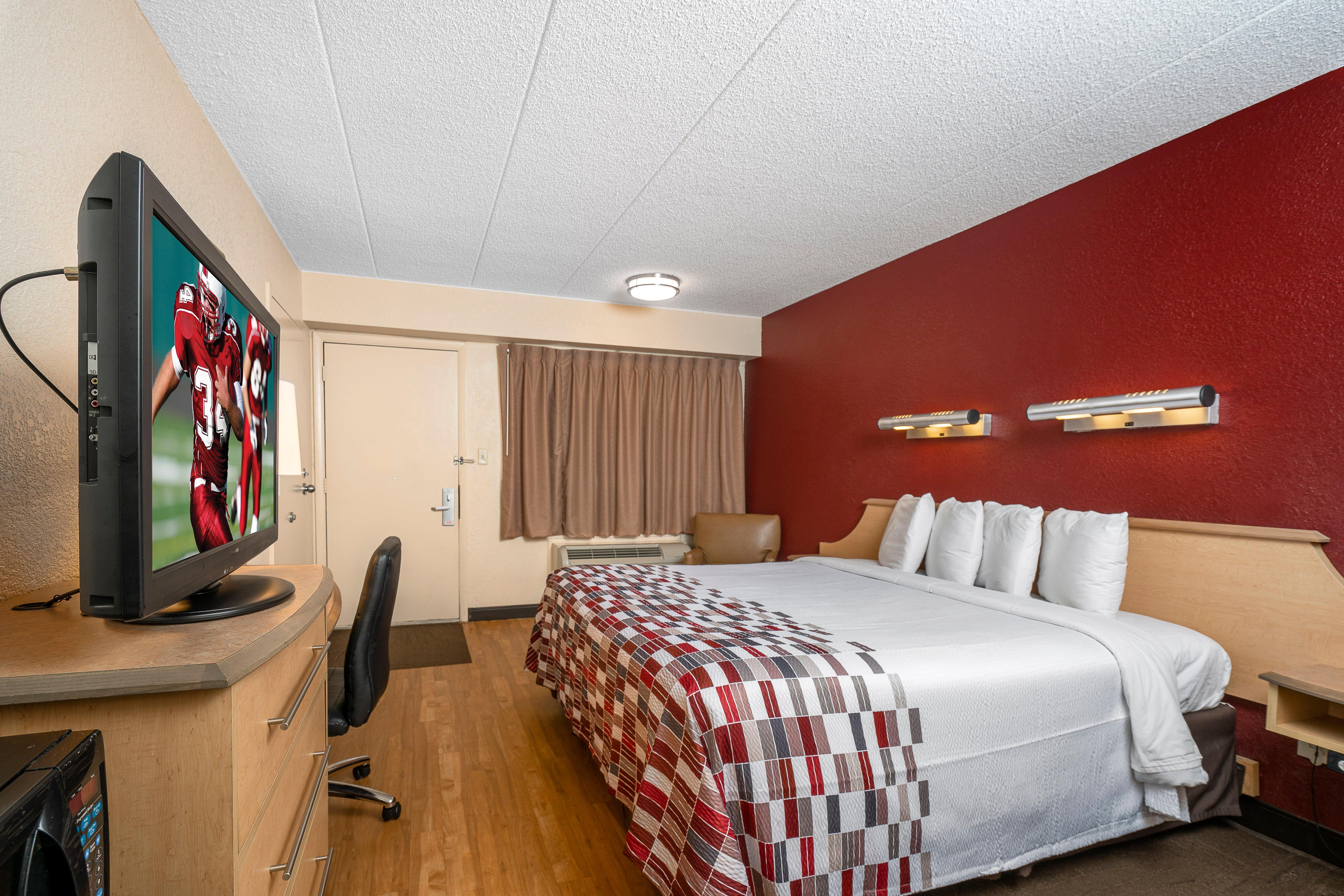 Red Roof Inn Detroit - Roseville St Clair Shores Bagian luar foto
