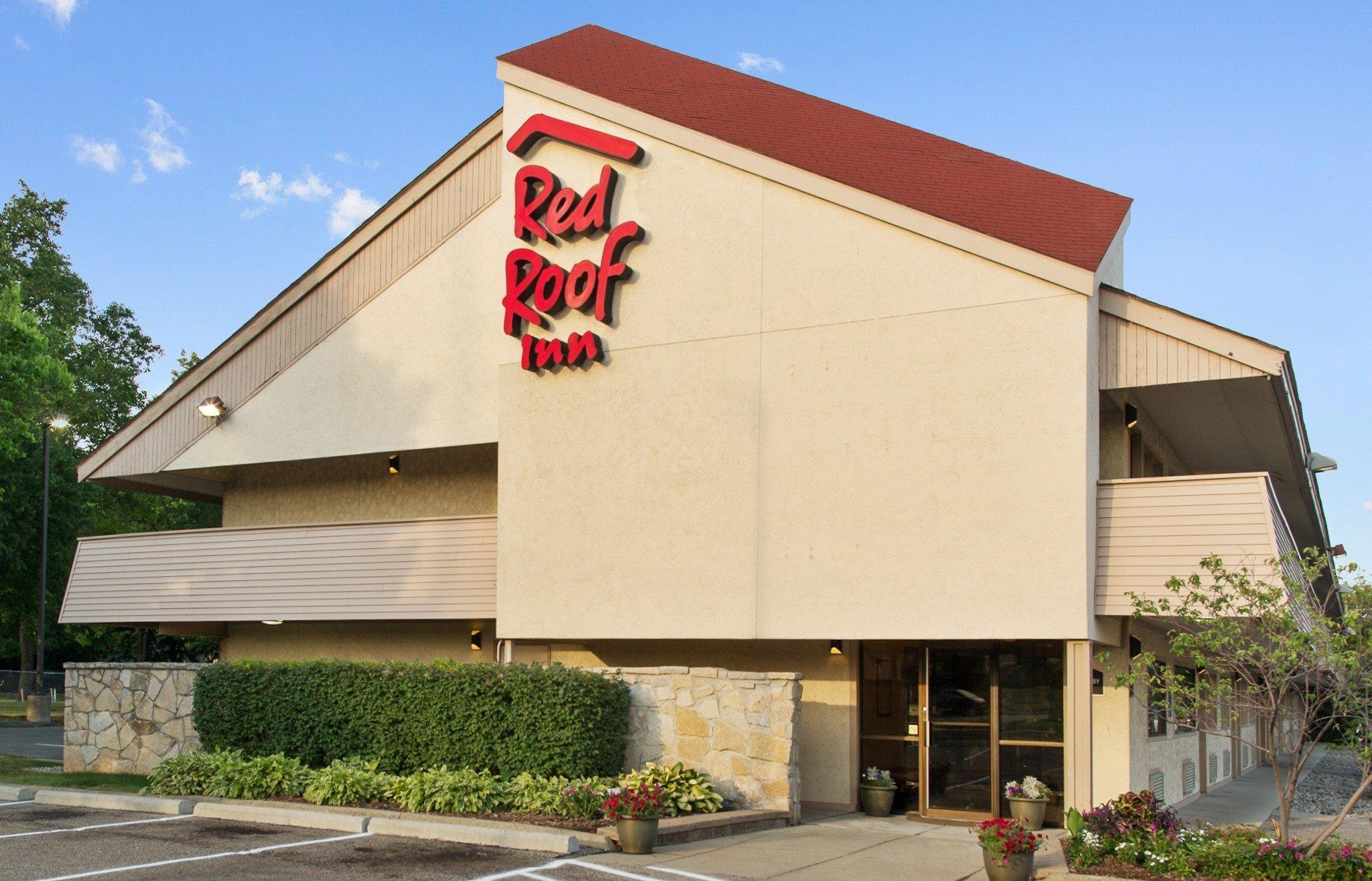 Red Roof Inn Detroit - Roseville St Clair Shores Bagian luar foto
