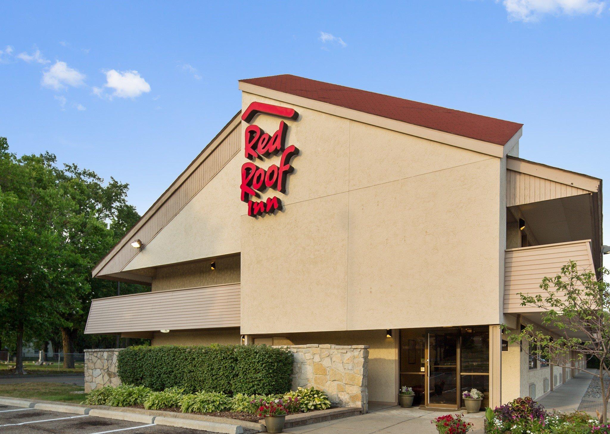 Red Roof Inn Detroit - Roseville St Clair Shores Bagian luar foto